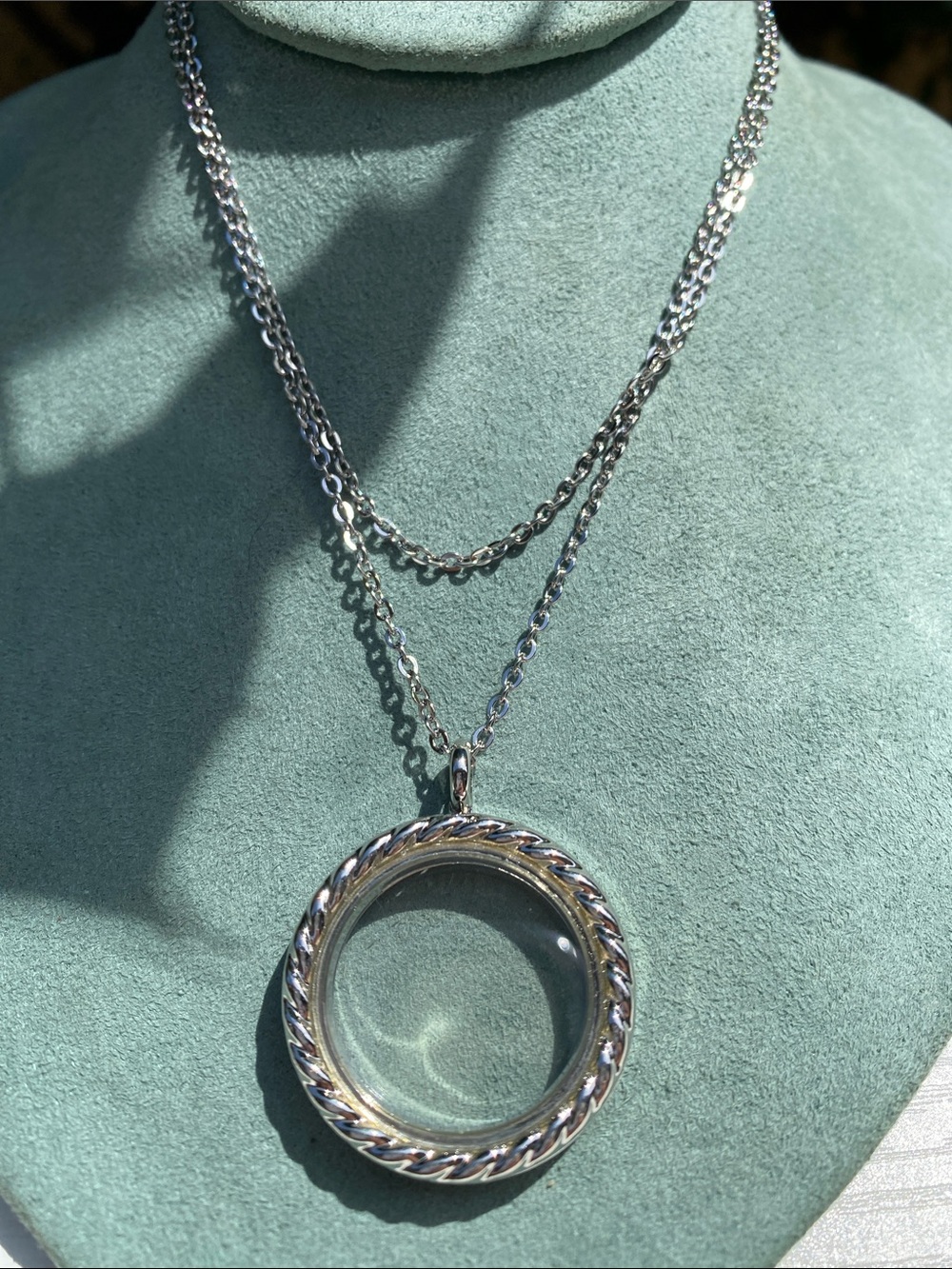 Silver Rope-Edge Round Locket Necklace - Silver
